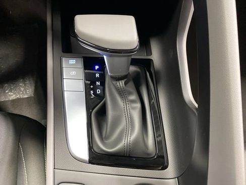 New 2025 Hyundai Elantra Sport image 19