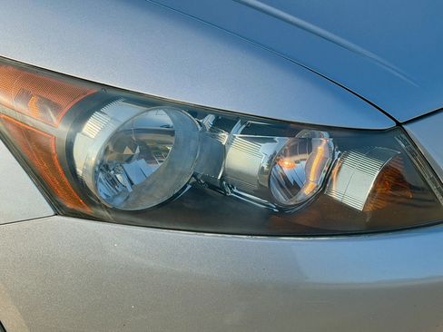 Used 2009 Honda Accord LX-P image 9