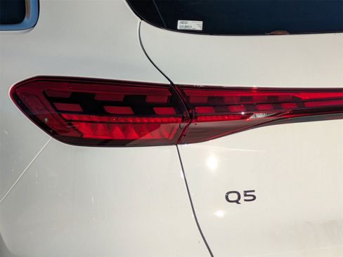 New 2025 Audi Q5 Premium image 14
