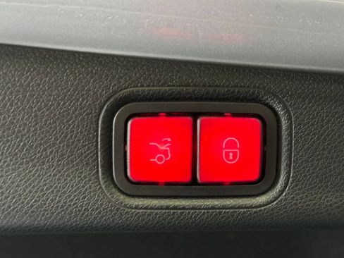 Used 2019 Mercedes-Benz E 53 AMG 4MATIC Sedan image 24