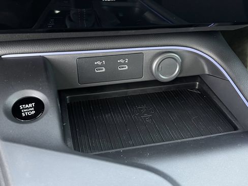 New 2026 Nissan Sentra SR w/ Floor Mat Package FWD image 12