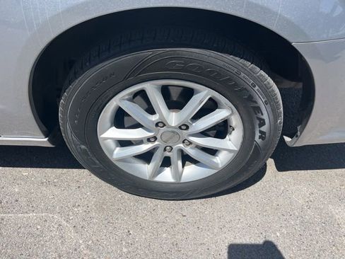 Used 2019 Dodge Grand Caravan SXT FWD image 27