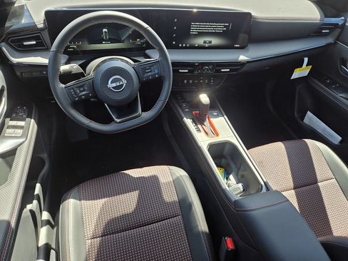 New 2026 Nissan Kicks SR AWD/4WD image 10