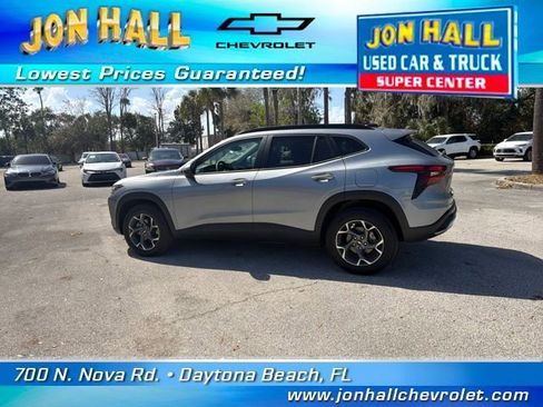 Used 2026 Chevrolet Trax LT w/ Driver Confidence Package image 6