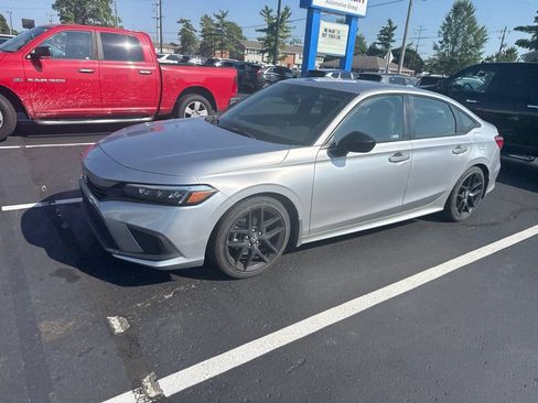 Used 2024 Honda Civic Sport image 4