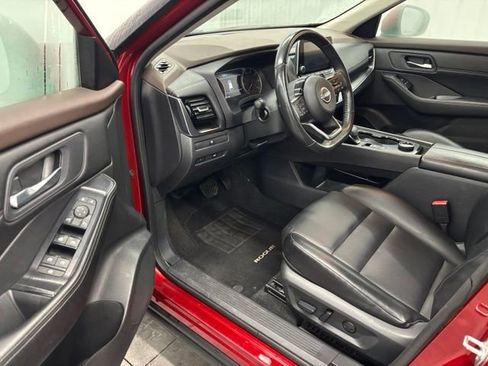 Used 2022 Nissan Rogue SV w/ SV Premium Package AWD/4WD image 15
