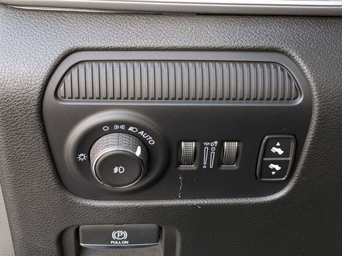 Used 2022 Jeep Wagoneer Series III image 26