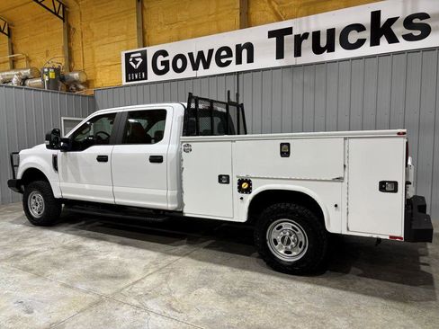 Used 2019 Ford F350 XL w/ Power Equipment Group image 5