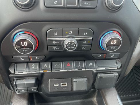 Used 2019 Chevrolet Silverado 1500 RST w/ All-Star Edition AWD/4WD image 10