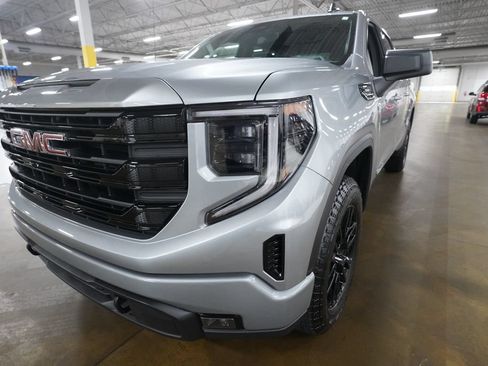 Used 2026 GMC Sierra 1500 Elevation AWD/4WD image 22