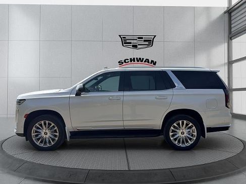 Used 2021 Cadillac Escalade Premium Luxury AWD/4WD image 7