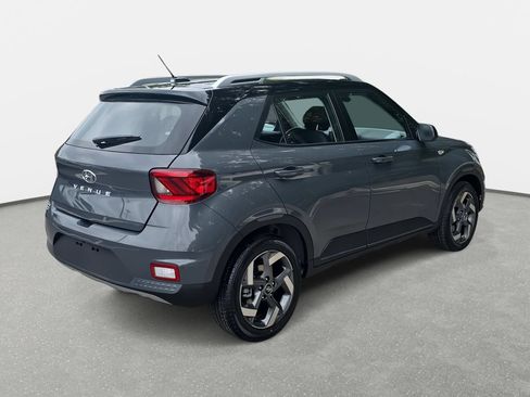 New 2026 Hyundai Venue SEL FWD image 5
