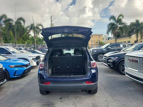 Used 2021 Jeep Compass Latitude w/ Sun and Sound Group AWD/4WD image 14