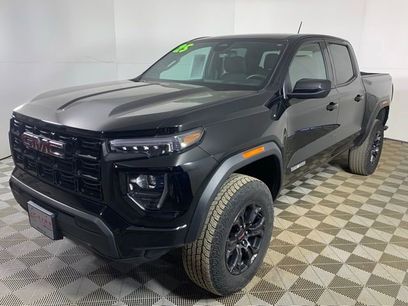 Used 2025 GMC Canyon Elevation