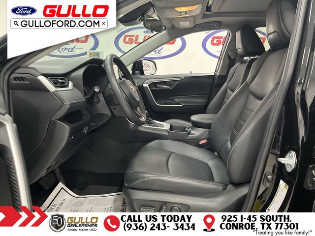 Used 2021 Toyota RAV4 XLE Premium FWD image 29