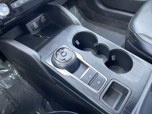 Used 2024 Ford Escape Platinum image 13