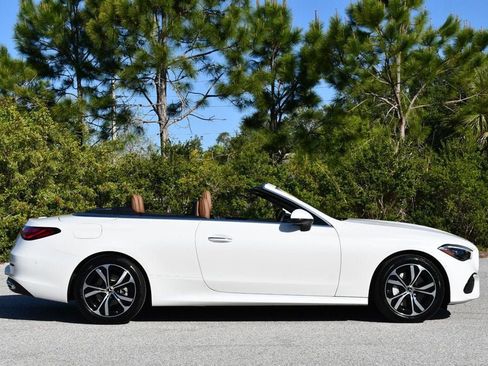 Used 2024 Mercedes-Benz CLE 300 4MATIC Cabriolet image 7