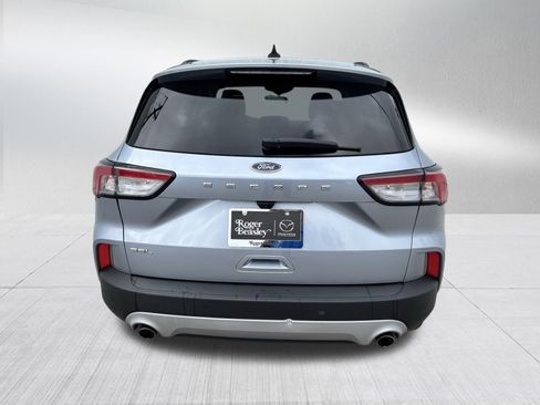 Used 2022 Ford Escape SEL image 3
