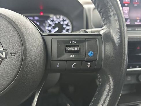 Used 2022 Nissan Rogue SV w/ SV Premium Package FWD image 36