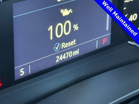 Used 2025 Cadillac XT6 Premium Luxury image 3