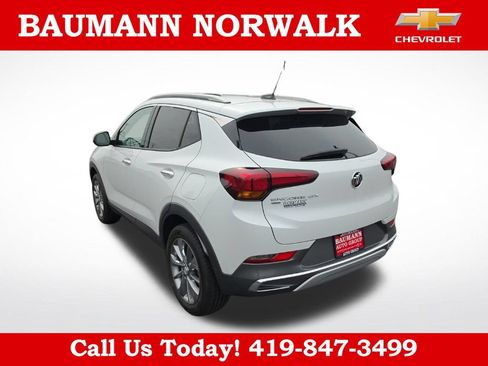 Used 2022 Buick Encore GX Essence w/ Experience Buick Package AWD/4WD image 8