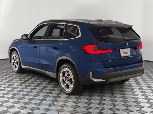 Used 2023 BMW X1 xDrive28i w/ Convenience Package AWD/4WD image 3