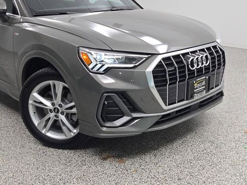 Used 2021 Audi Q3 2.0T Premium Plus w/ Premium Plus Package image 2
