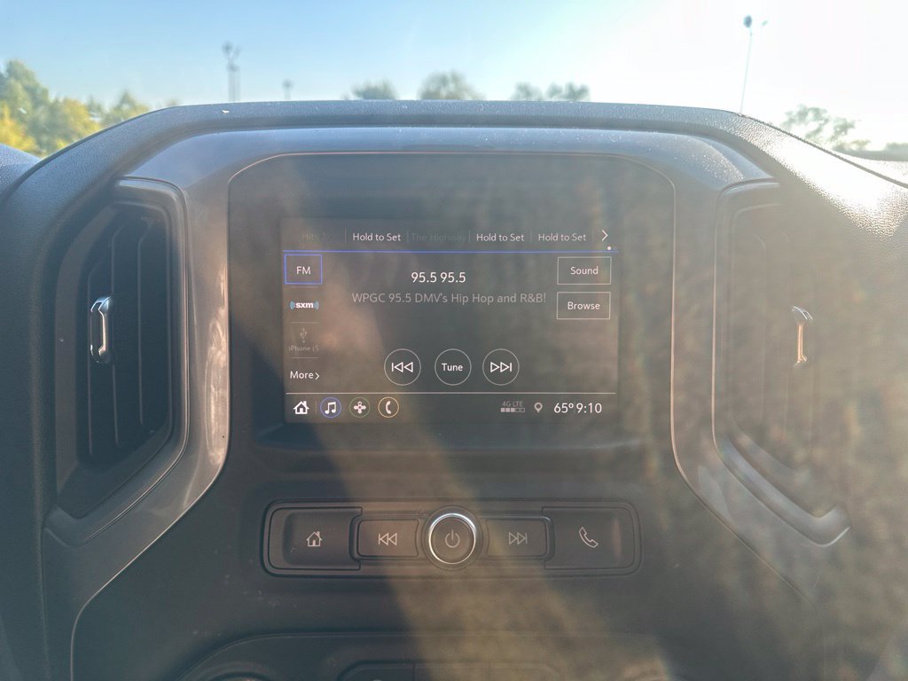 Used 2022 Chevrolet Silverado 1500 Custom w/ LPO, Blackout Package AWD/4WD image 16