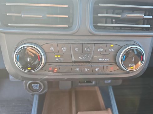 Used 2022 Ford Maverick Lariat w/ Lariat Luxury Package image 20