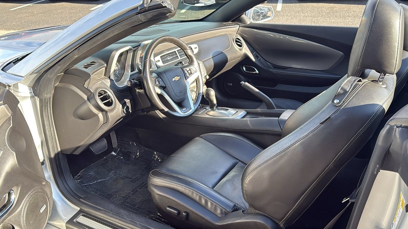 Used 2015 Chevrolet Camaro SS w/ RS Package RWD image 18