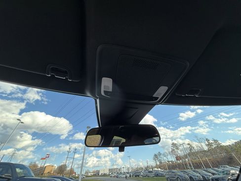 Used 2023 Honda Civic Sport image 25