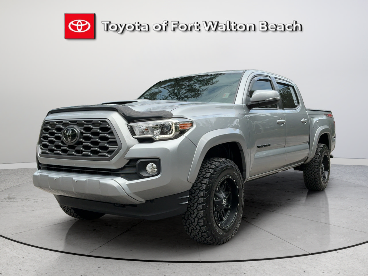 Used 2021 Toyota Tacoma TRD Sport w/ Technology Package AWD/4WD image 1