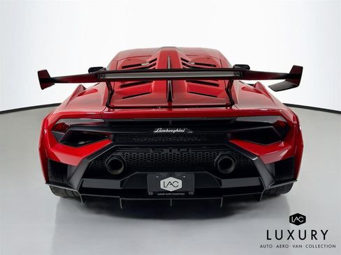 Used 2022 Lamborghini Huracan STO image 7