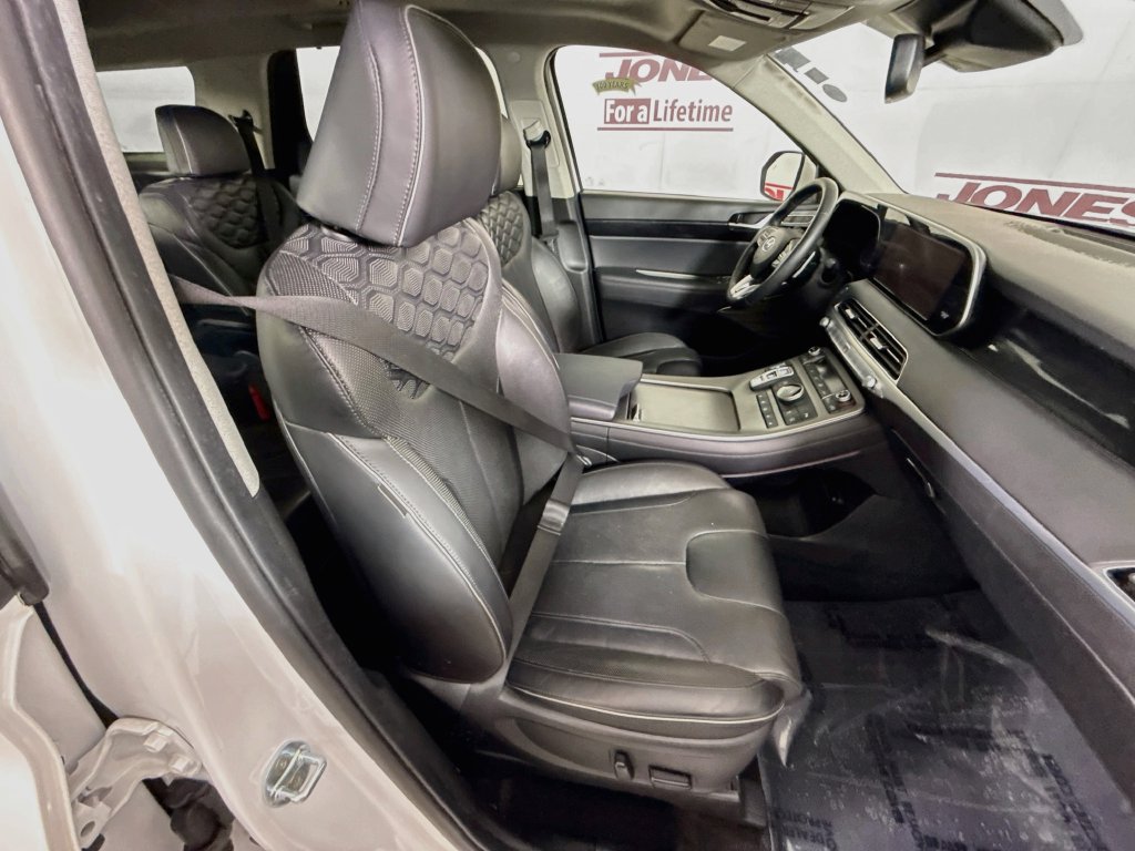Used 2022 Hyundai Palisade Limited w/ Cargo Package FWD image 34