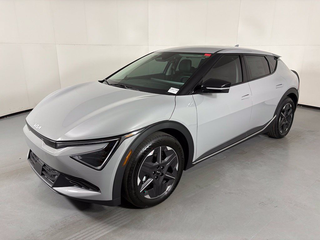 New 2026 Kia EV6 Light RWD image 4