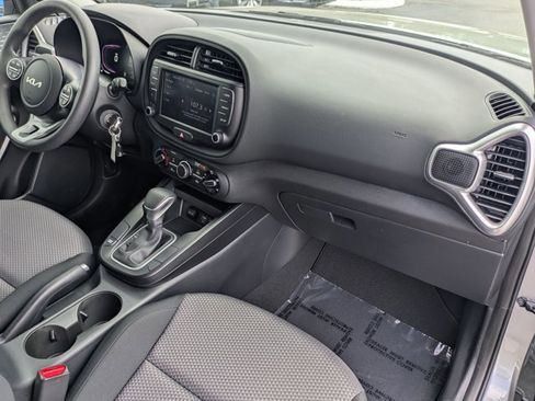Used 2024 Kia Soul LX w/ Option Group 015 FWD image 20