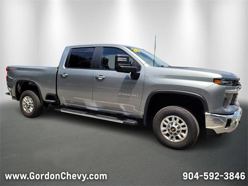 Used 2024 Chevrolet Silverado 2500 LT image 8