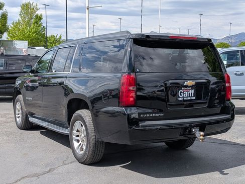 Used 2019 Chevrolet Suburban LT AWD/4WD image 8