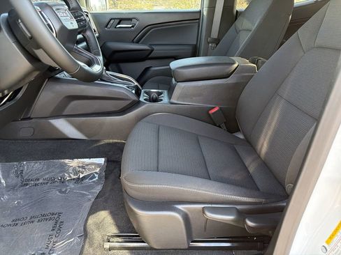 Used 2025 GMC Canyon Elevation image 14