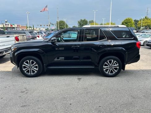 Used 2025 Toyota 4Runner Limited AWD/4WD image 5