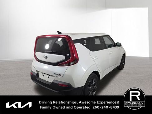 Certified 2021 Kia Soul S image 6
