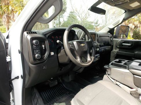 Used 2021 Chevrolet Silverado 2500 W/T w/ WT Convenience Package image 11