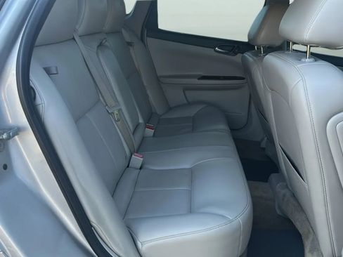 Used 2011 Chevrolet Impala LT w/ Luxury Edition Package FWD image 40