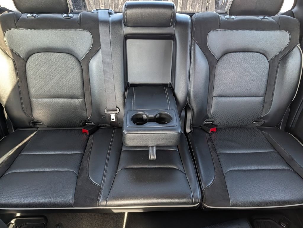 Used 2024 RAM 1500 Laramie AWD/4WD image 38