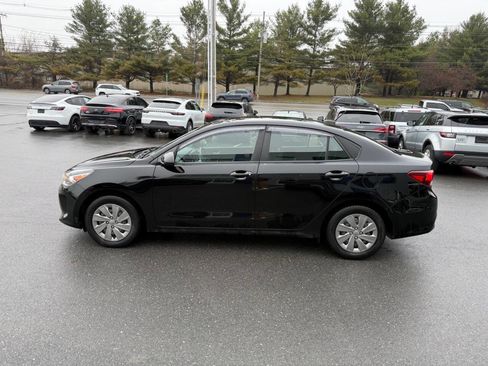 Used 2020 Kia Rio LX image 9