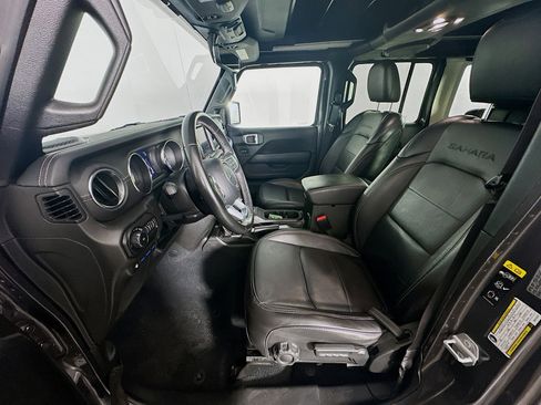 Used 2022 Jeep Wrangler Unlimited Sahara AWD/4WD image 13