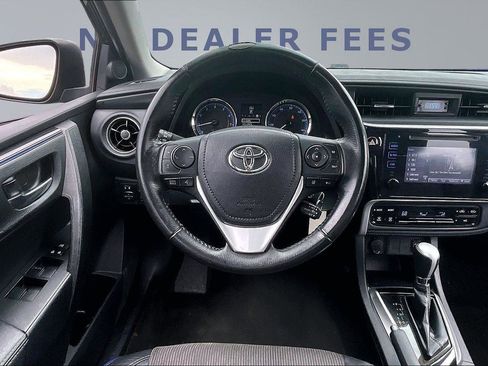 Used 2018 Toyota Corolla SE w/ Body Protection Package FWD image 8