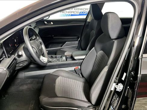 Used 2025 Kia K5 LXS FWD image 20