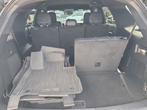 Used 2025 Ford Explorer ST-Line w/ Premium Package image 15