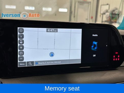 Used 2023 Hyundai Palisade Limited image 22